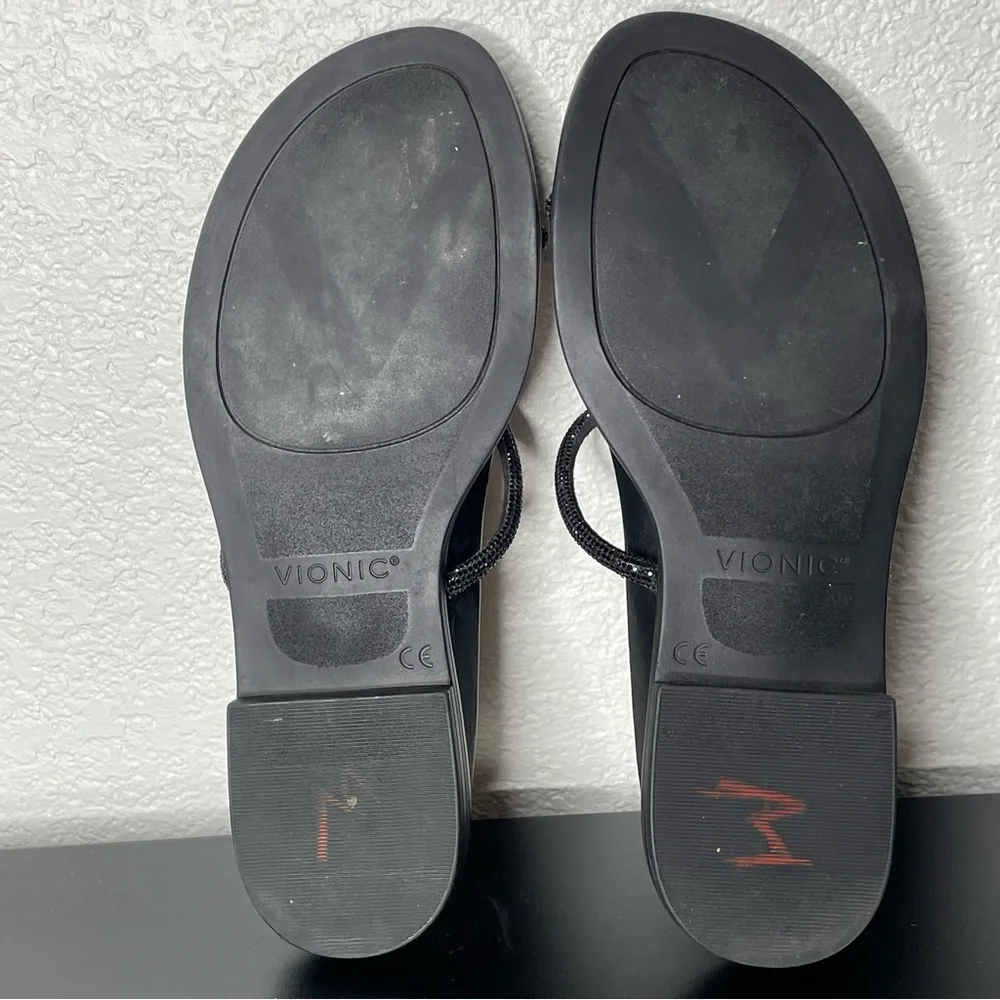 Vionic Prisim Black Sandal Size 6.5